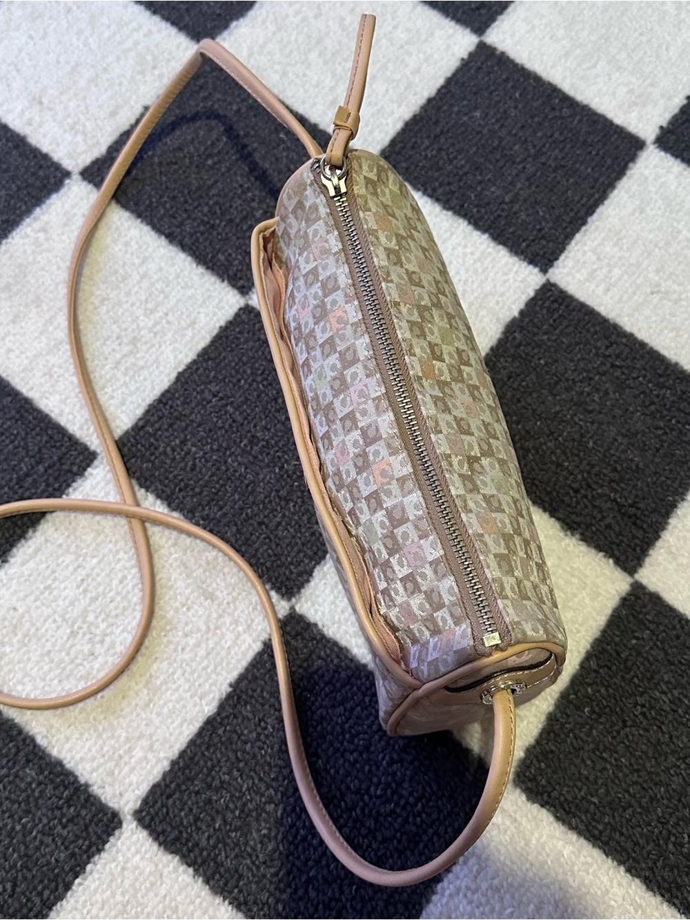 Liz Claiborne Multicolor Pastel Check Crossbody with Tan Trim - Picture 9 of 10